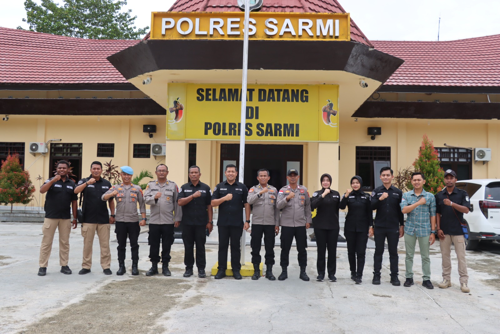 Polres Sarmi Terima Kunjungan Tim Div TIK Mabes Polri Terkait Survei Pembangunan Tower Repeater