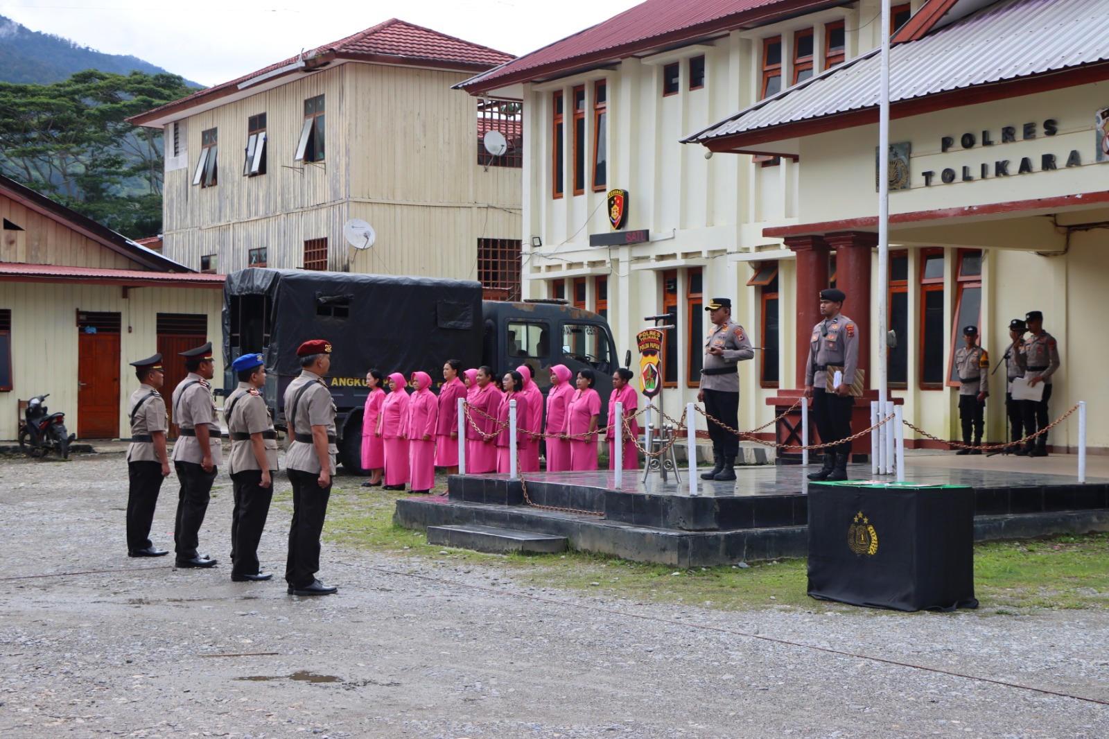 Kapolres Tolikara Pimpin Upacara Sertijab Kasat Reskrim Dan Kasat Intelkam