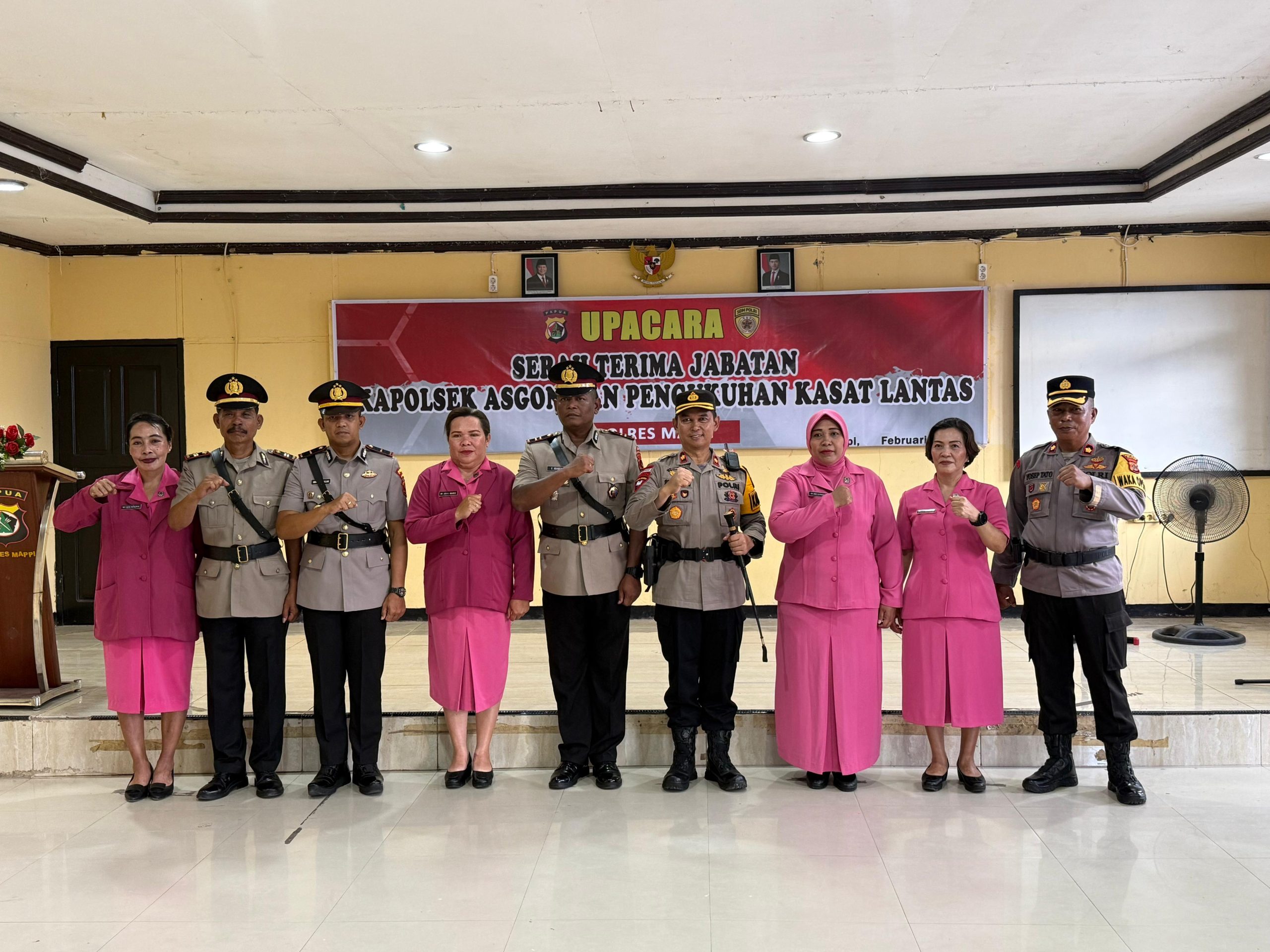 Penyegaran Organisasi, Kapolres Mappi Pimpin Sertijab Kapolsek Asgon dan Pengukuhan Kasat Lantas.