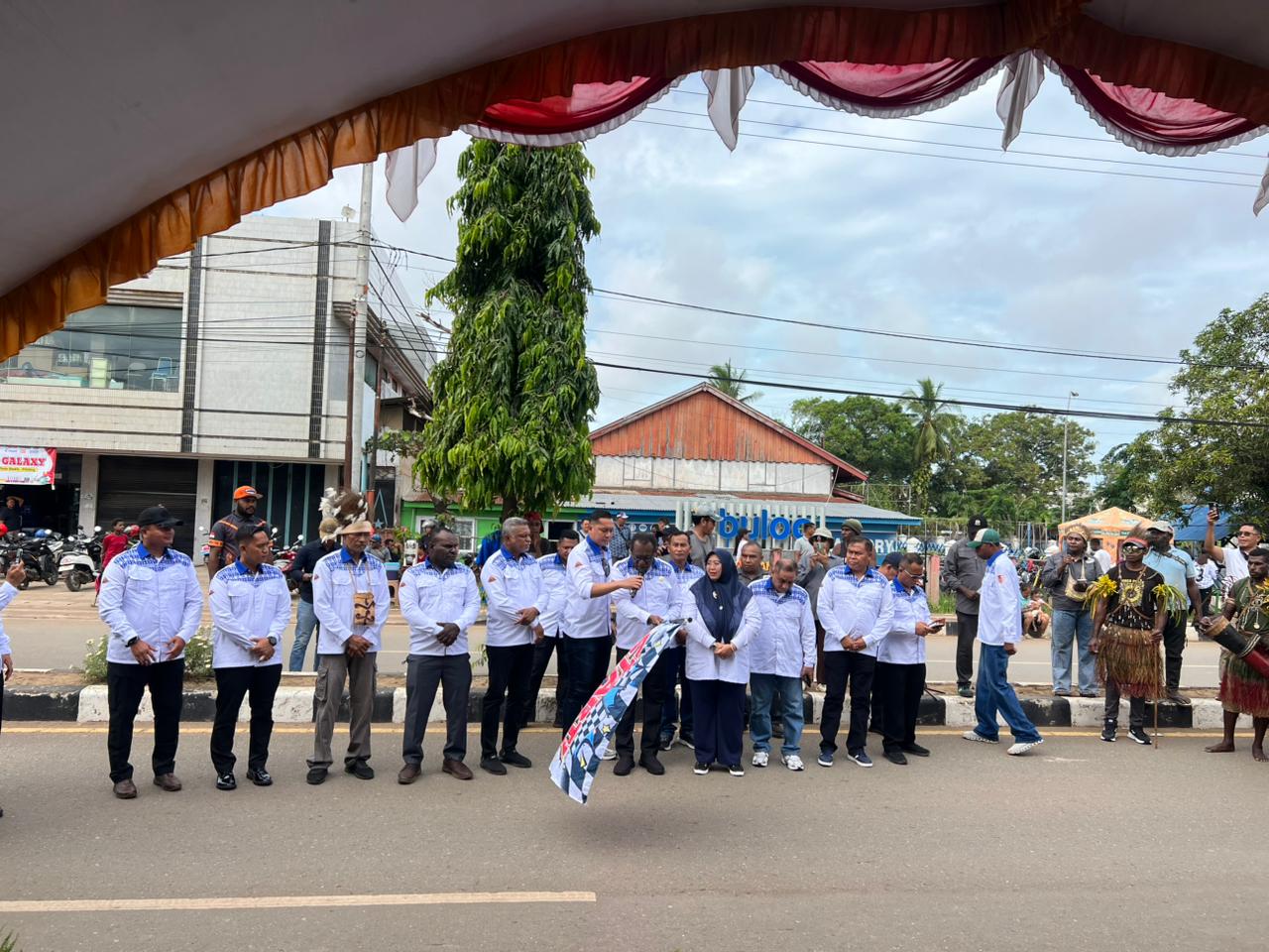 Kapolres Merauke dan Bupati Merauke Buka Karnaval Budaya, Rayakan HUT Merauke ke-124