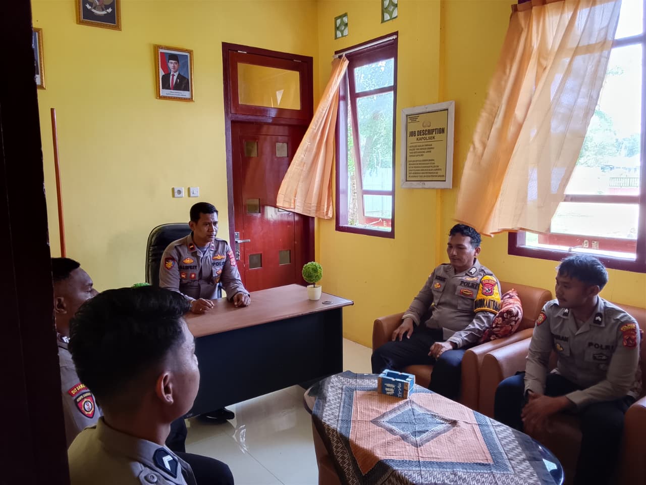 KAPOLSEK KOUH GELAR ANALISA DAN EVALUASI (ANEV) BULANAN GUNA MENINGKATKAN KINERJA PELAYANAN KEPADA MASYARAKAT