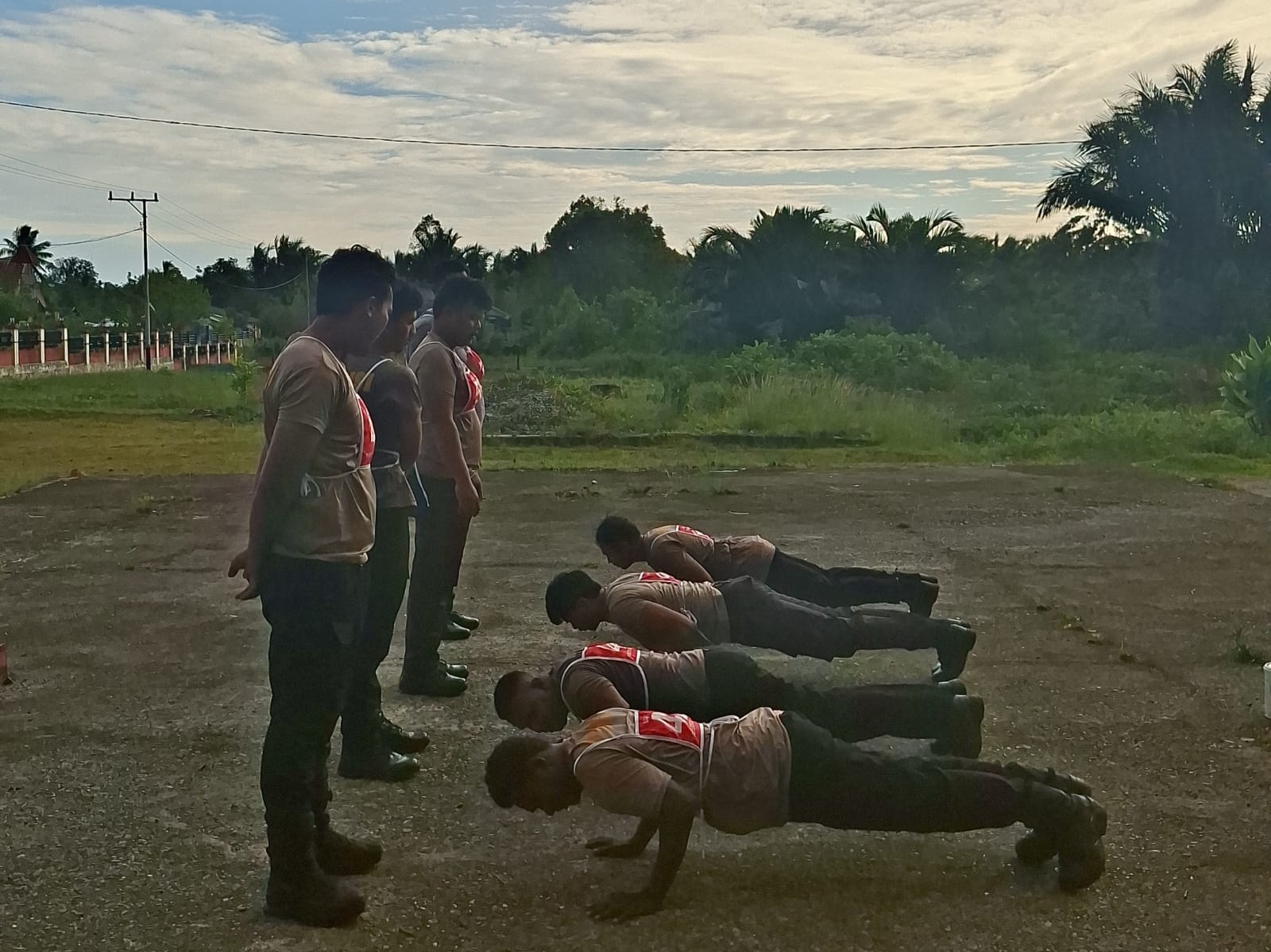 Polsek Kouh Melaksanakan Tes Kesamaptaan Jasmani (Kesjas) Berkala Tahap I T.A. 2026