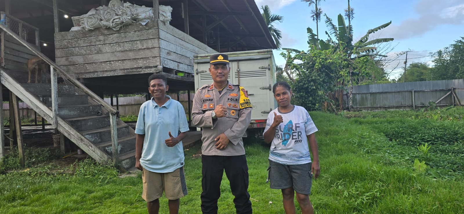 Kembali Bhabin Kelurahan Mararena Sambangi Peternak Ayam Petelur