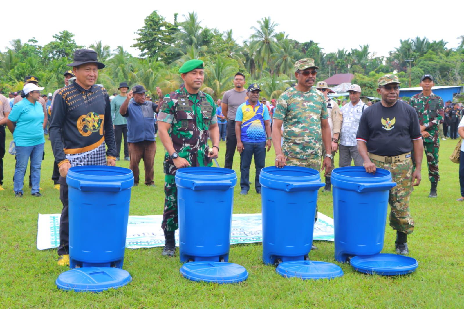 Aksi Bersih Lingkungan HPSN 2026, Wakapolres Waropen : Kebersihan Wujud Nyata Kepedulian Bersama