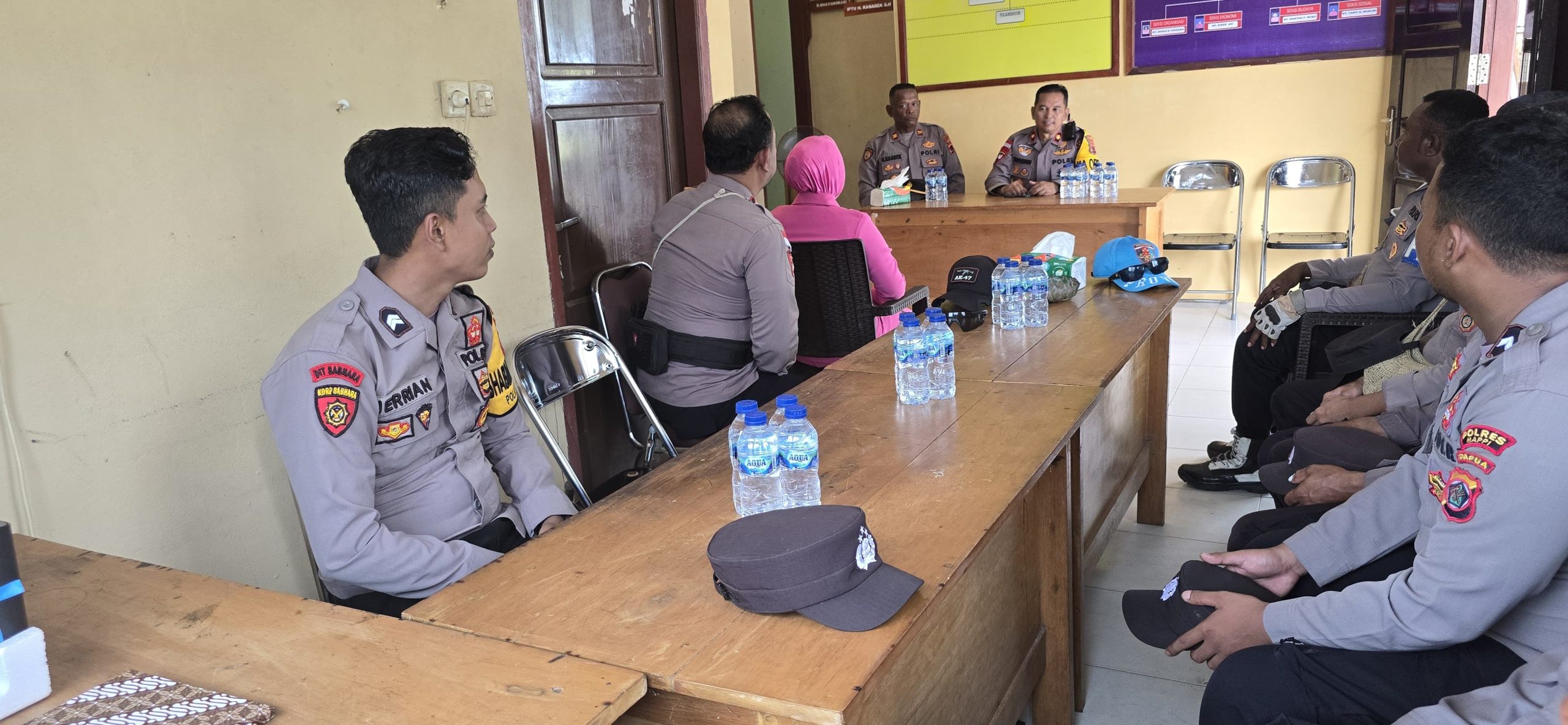 ‎Kapolres Mappi Kunjungi Polsek Asgon, Tekankan Kamtibmas di Sela Safari Ramadhan Pemkab Mappi