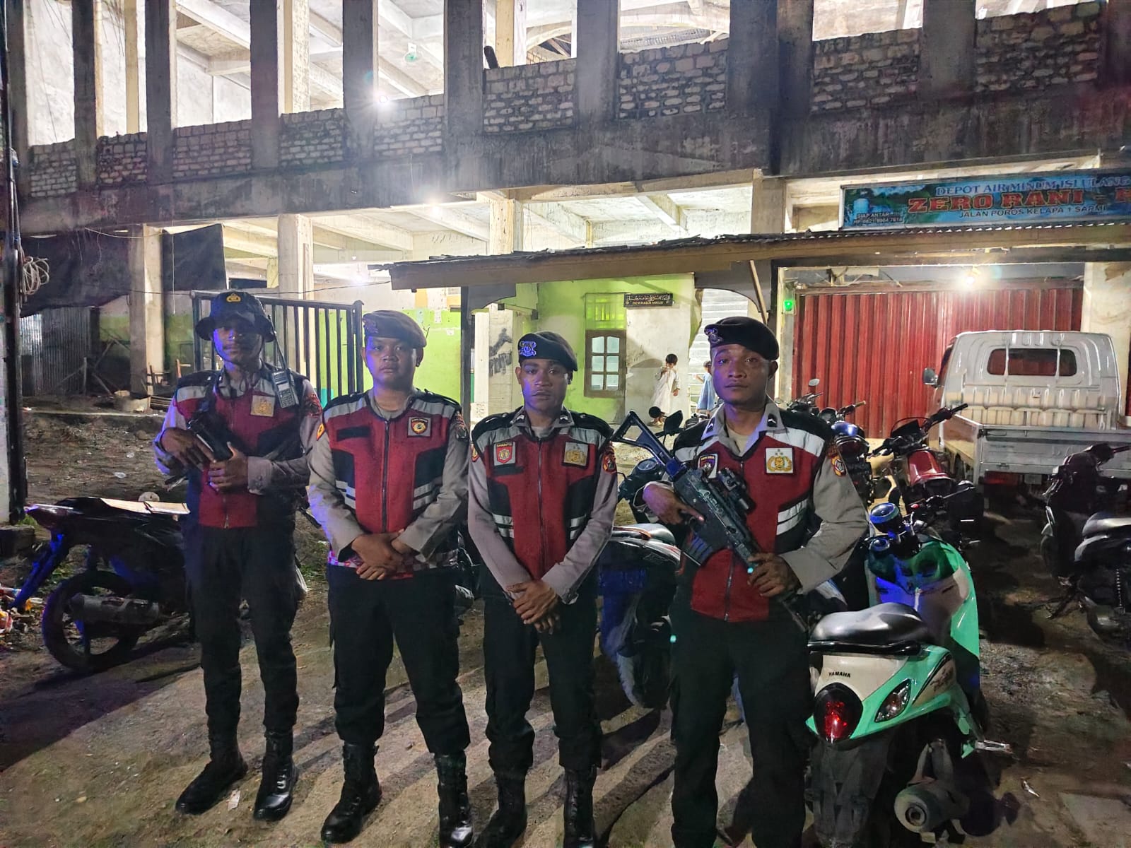 TURJAWALI Malam Ramadhan, Sat Samapta Polres Sarmi Jaga Masjid dan Titik Rawan