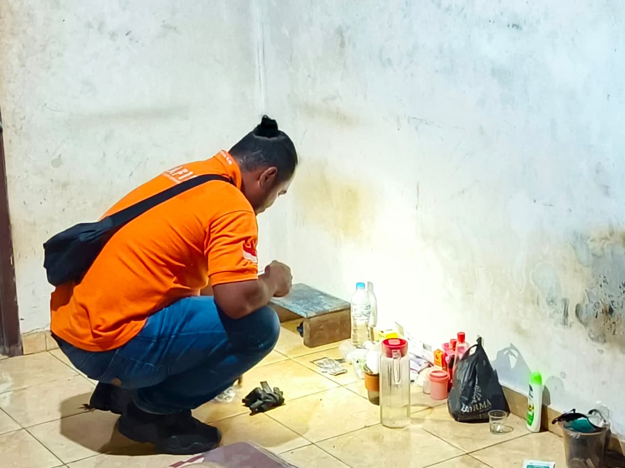 Polres Jayapura Lakukan Olah TKP Penemuan Jenazah Perempuan di BTN Waibu Grand