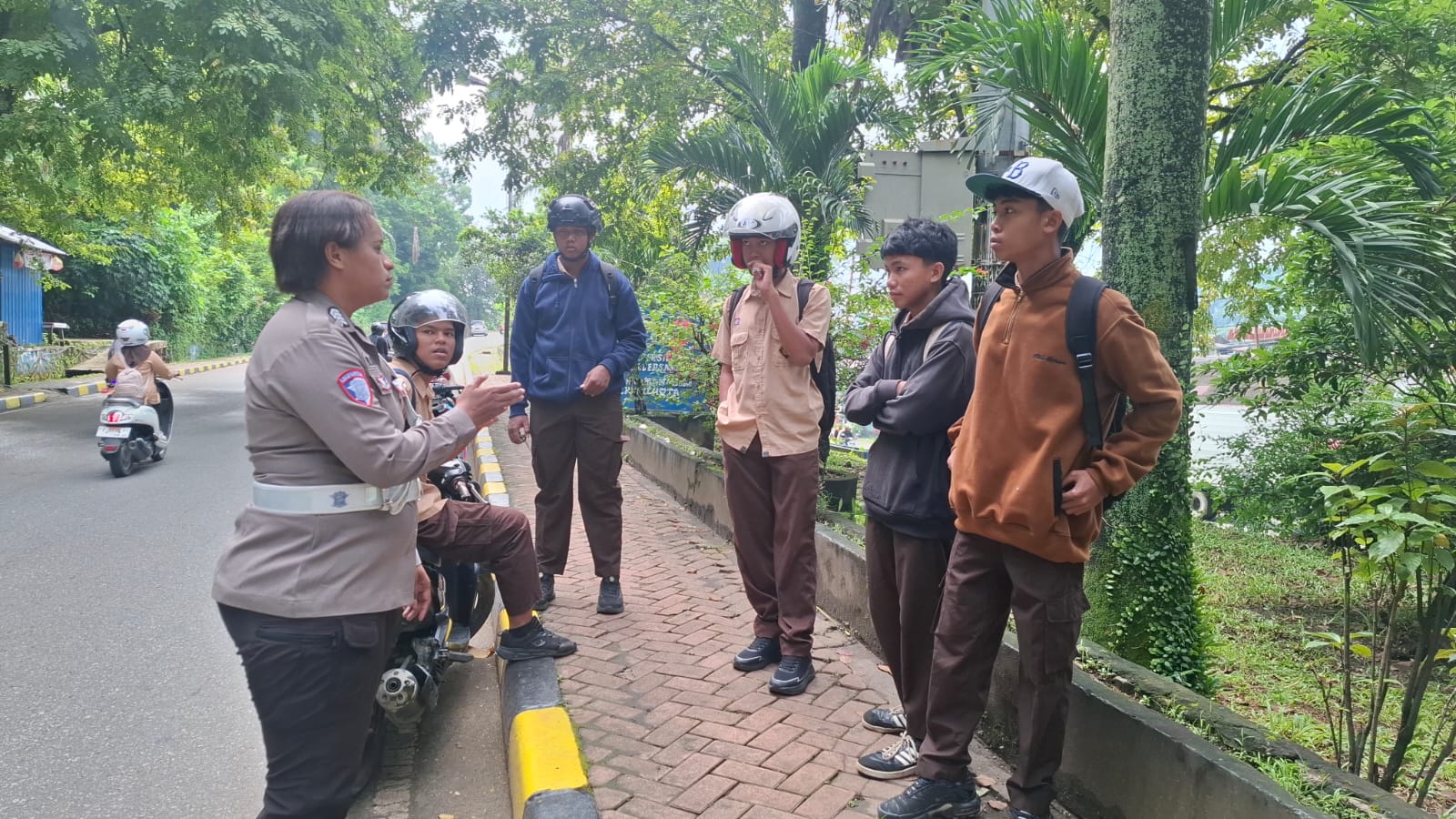 Sat Lantas Polresta Jayapura Kota Ajak Anak Muda Tertib Berlalu Lintas Demi Keselamatan Bersama