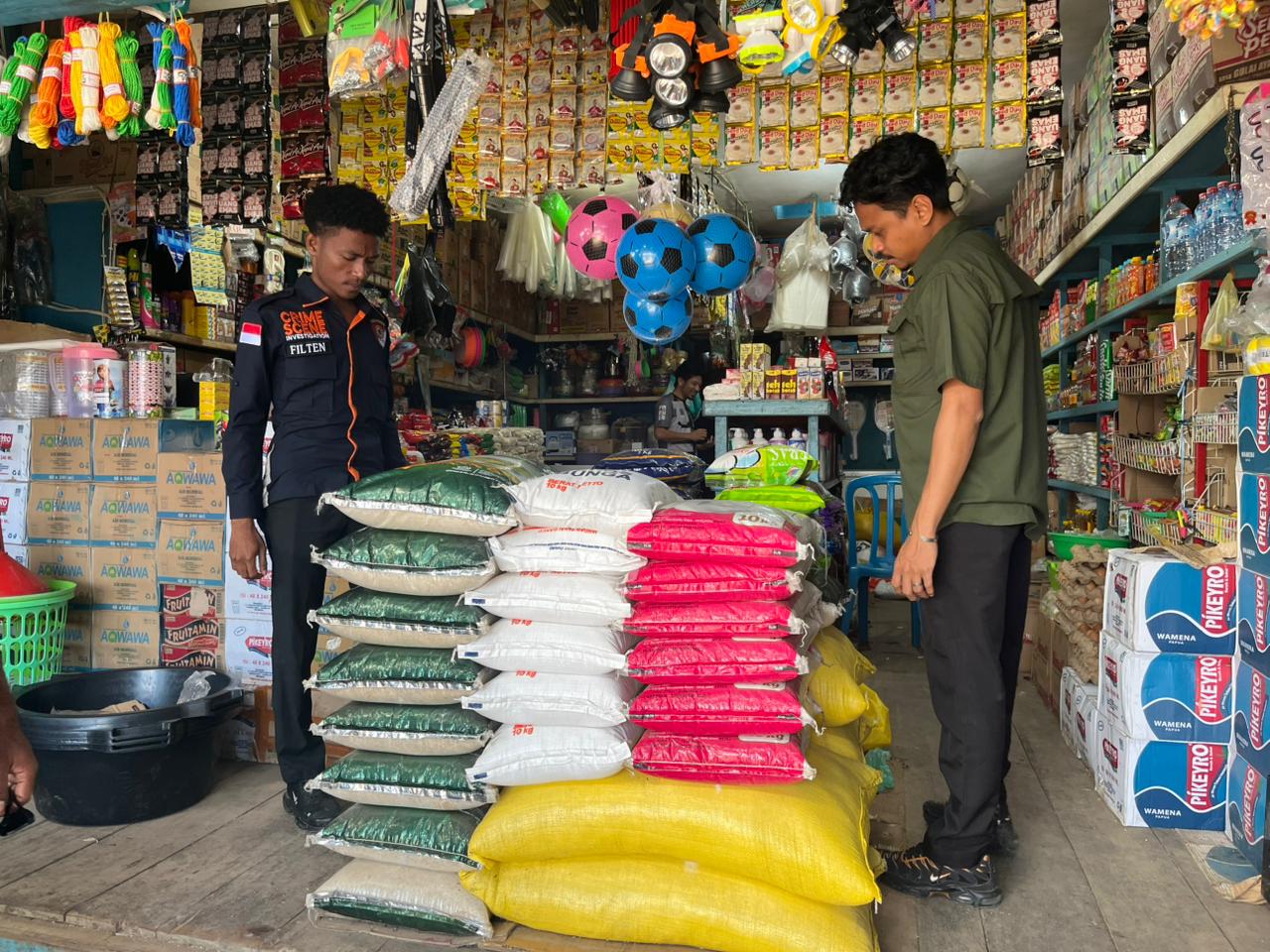 Cegah Kelangkaan, Sat Reskrim Polres Mamberamo Tengah Intensifkan Pengawasan Bahan Pokok