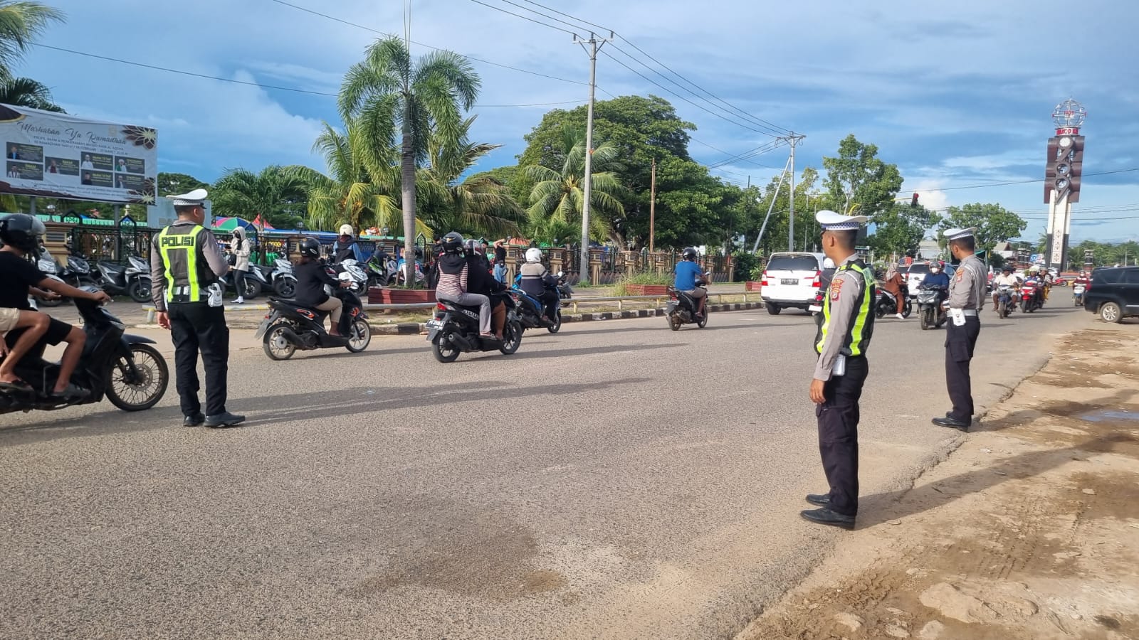 Polantas di Merauke Gencar Laksanakan Turlalin di Depan Masjid Raya Al Aqsha, Pusat Jajanan Takjil