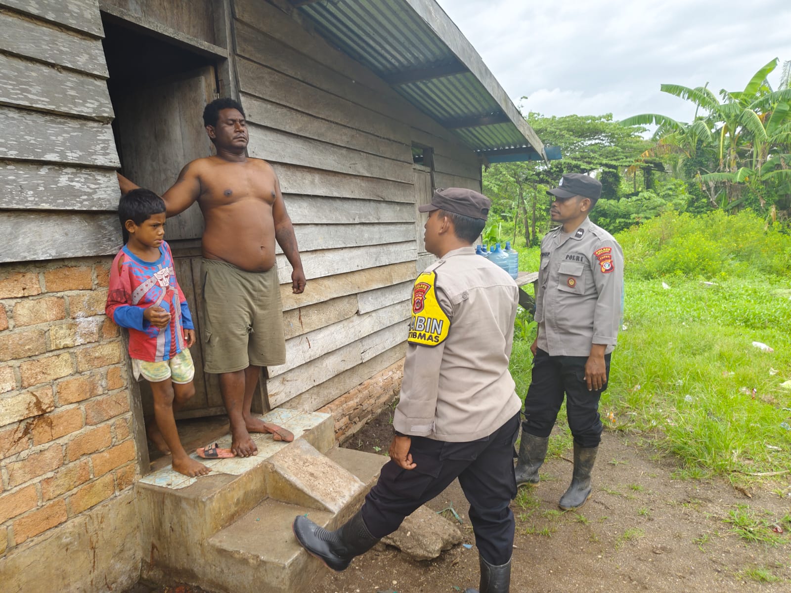 Bhabinkamtibmas Hadir di Tengah Masyarakat Guna Ciptakan Rasa Aman dan Nyaman
