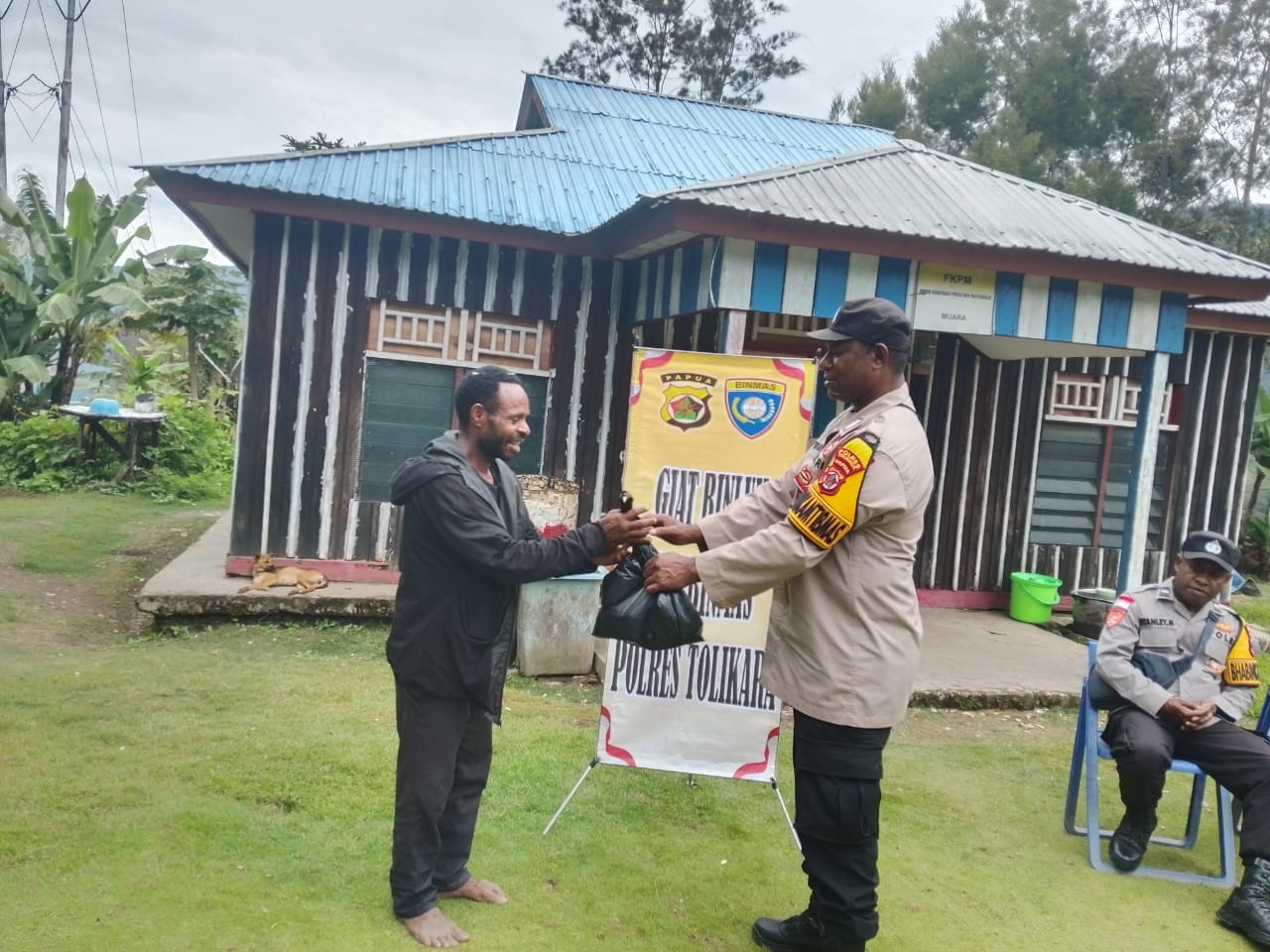 Sat Binmas Polres Tolikara Intensifkan Binluh di Desa Muara, Perkuat Sinergi Jelang Idul Fitri 1447 H