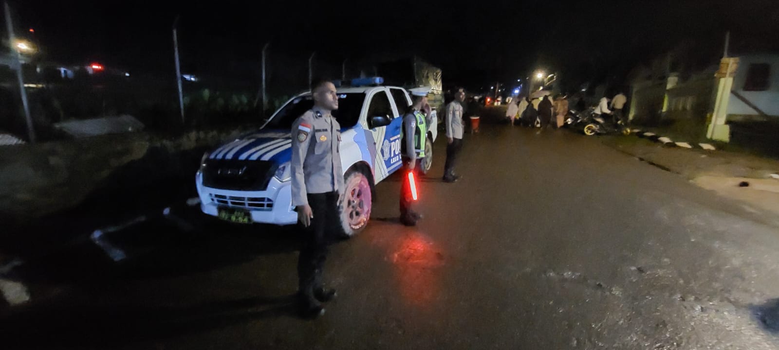 Sinergitas TNI-Polri, Ibadah Tarawih di Karubaga Berjalan Aman