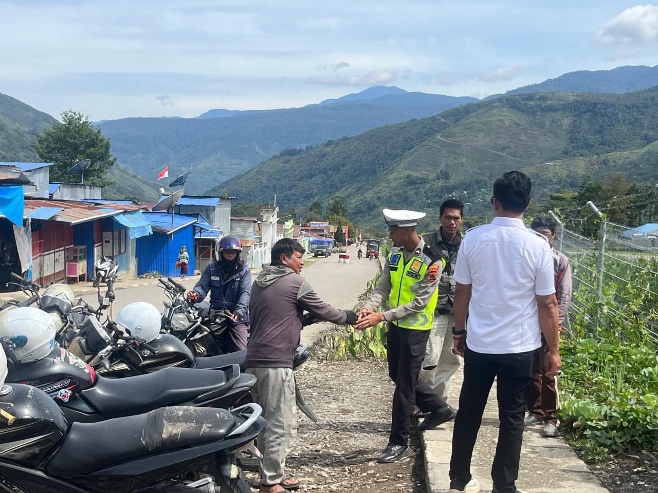 Langkah Kaki Penuh Arti, Patroli Regu III Siaga Hadirkan Keamanan Di Tengah Masyarakat