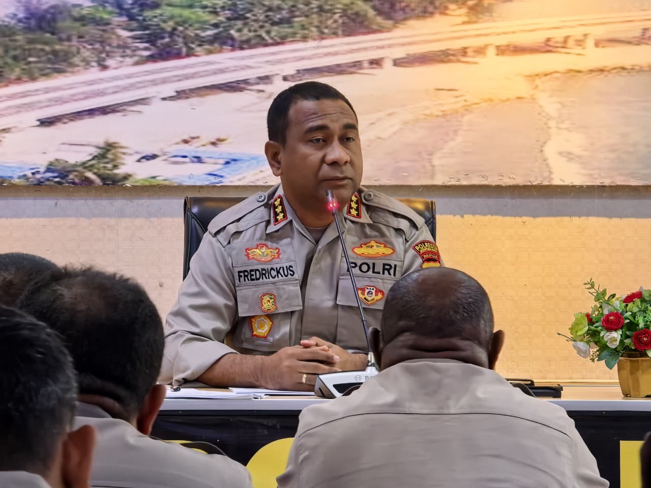 ‎Anev Kinerja Bhabinkamtibmas, Kapolresta “Harus Mampu Jadi Mitra Masyarakat”