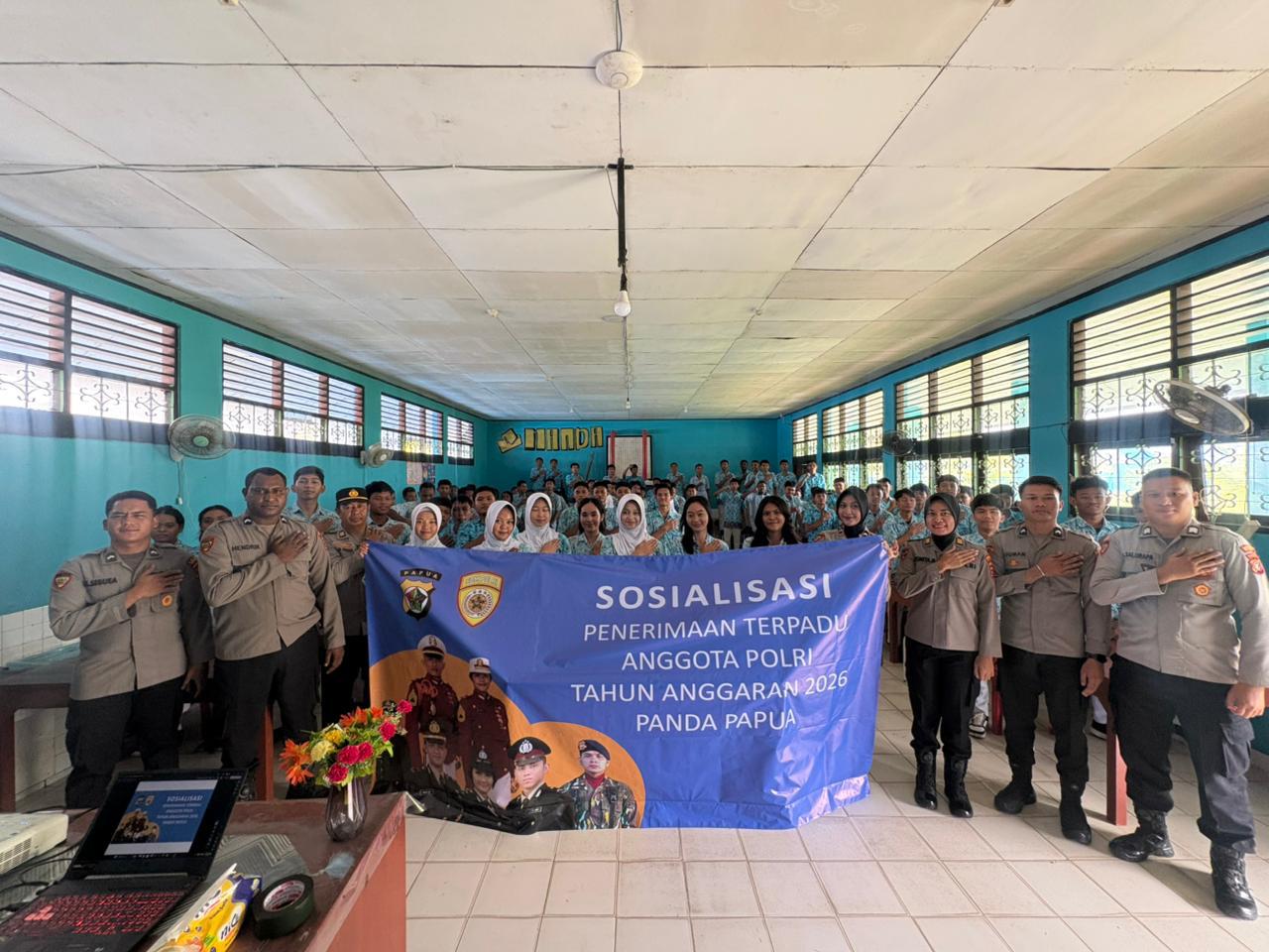 Polres Merauke Sosialisasikan Penerimaan Calon Anggota Polri T.A. 2026 di SMAN 2 Merauke