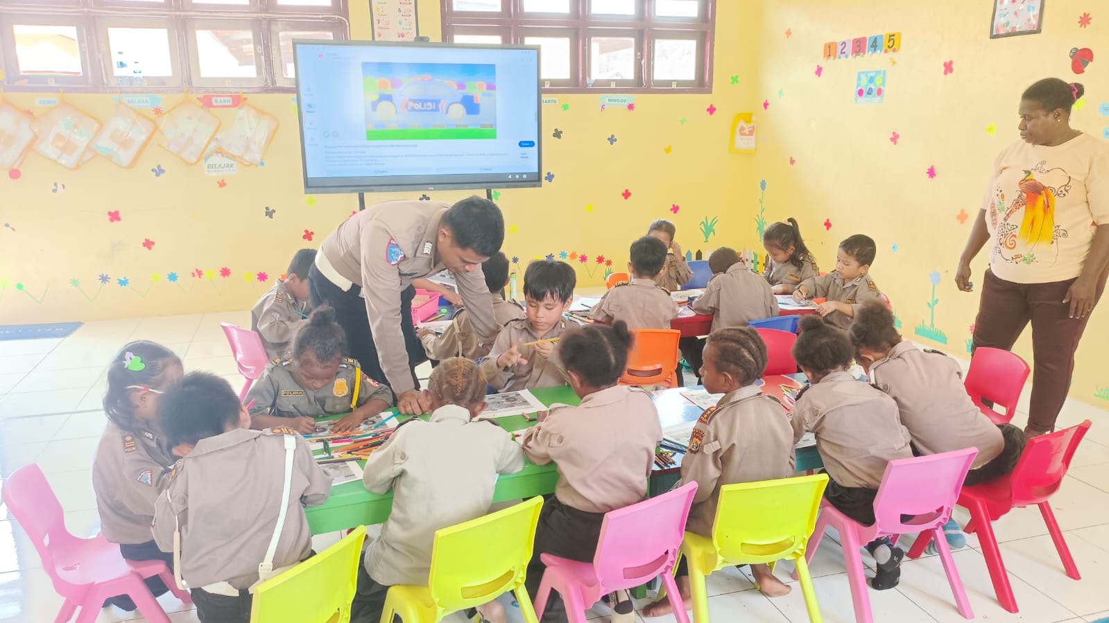 Sat Lantas Polres Boven Digoel Gelar Polisi Sahabat Anak Di Tk Kemala Bhayangkari