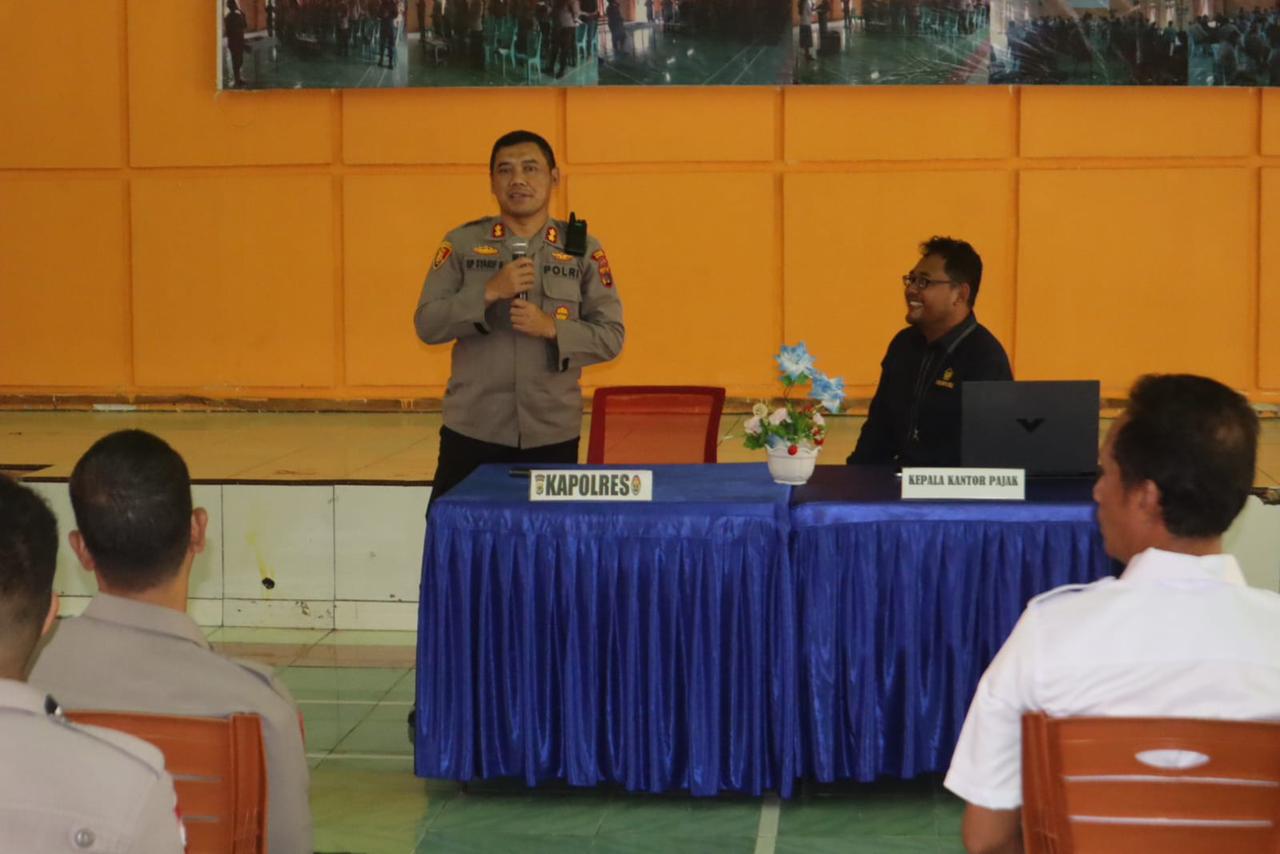 KP2KP Serui Laksanakan Asistensi Aktivasi Coretax di Polres Waropen, Kapolres : Wujud Kepatuhan Wajib Pajak