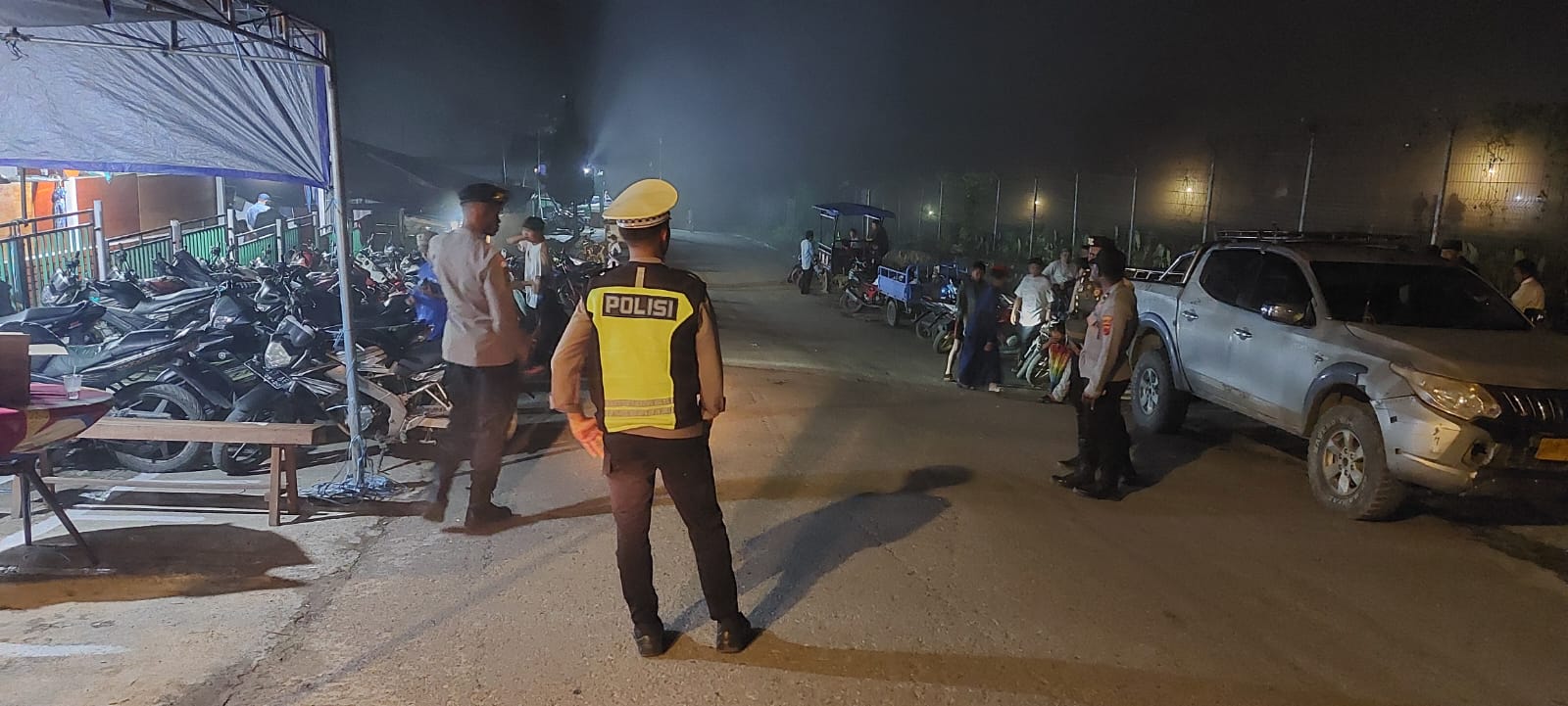 TNI-Polri Di Karubaga Laksanakan Pengamanan Sholat Tarawih Hari Ke-16, Situasi Aman dan Khidmat