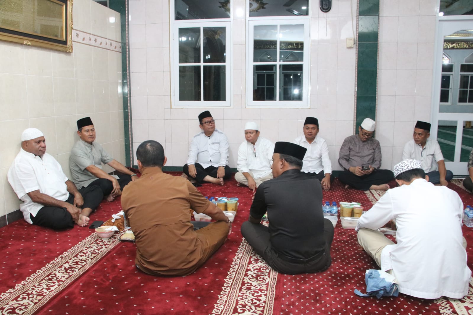 Buka Puasa Bersama Gubernur Papua, Polda Papua Perkuat Silaturahmi dan Kebersamaan di Bulan Ramadhan