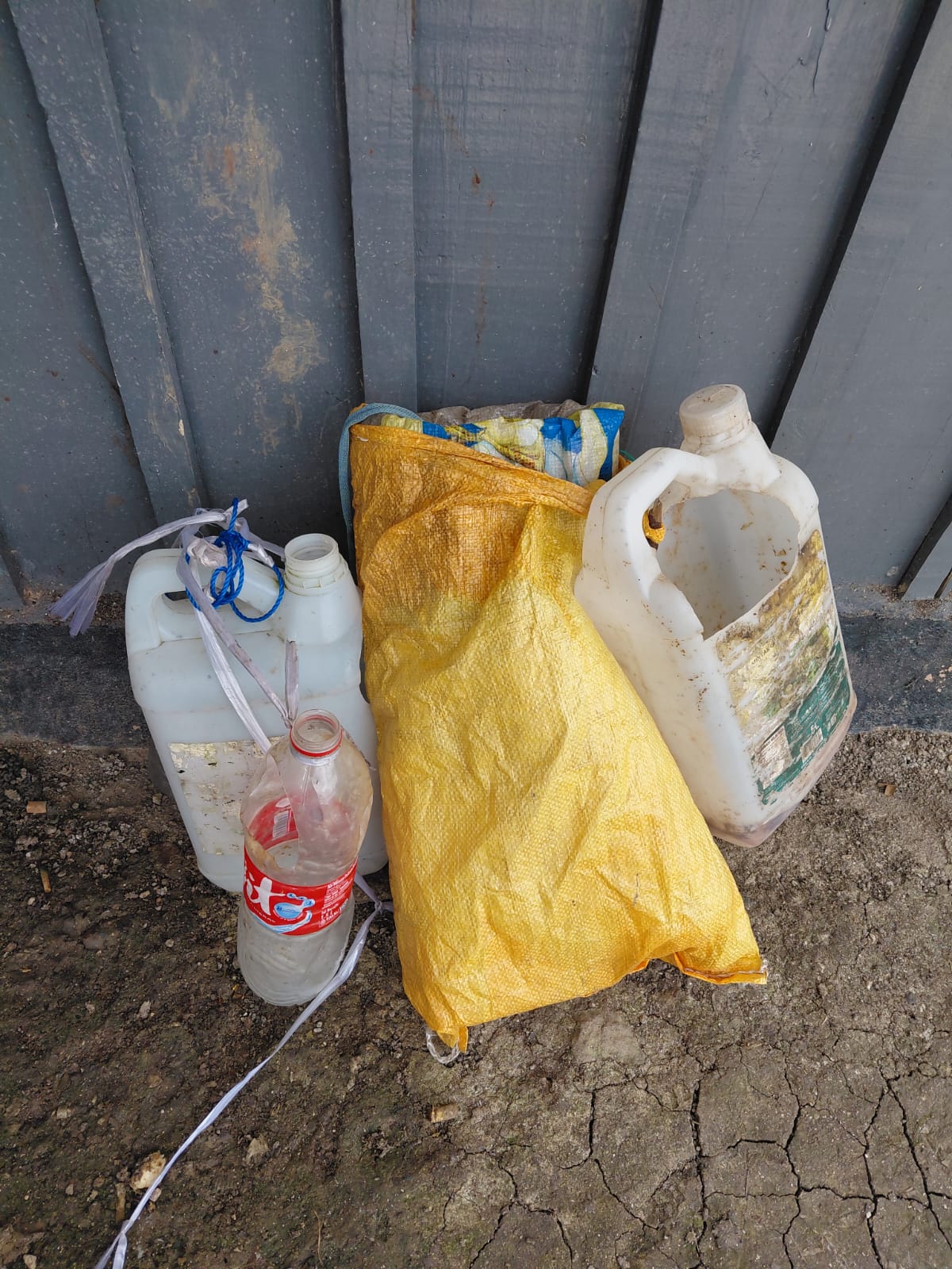 Polsek Kimaam Bersama Unsur TNI dan Pemerintah Distrik Ilwayab Gelar Razia Miras Lokal Jenis Sageru di Kampung Wogekel