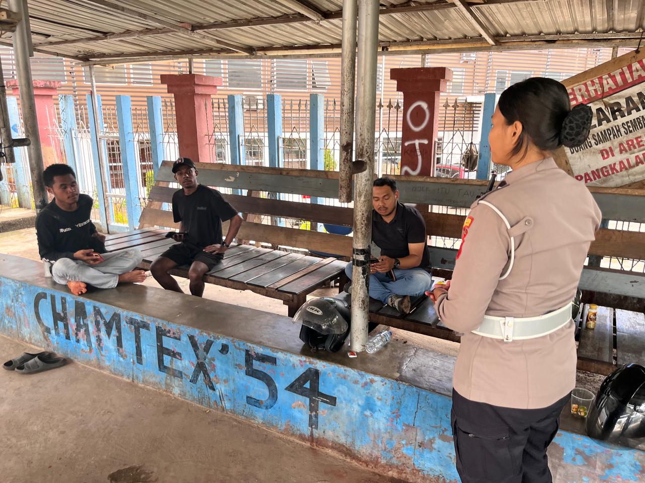 Sat Lantas Polresta Jayapura Kota Berikan Himbauan Tertib Berlalu Lintas di Pangkalan Ojek Dok 2