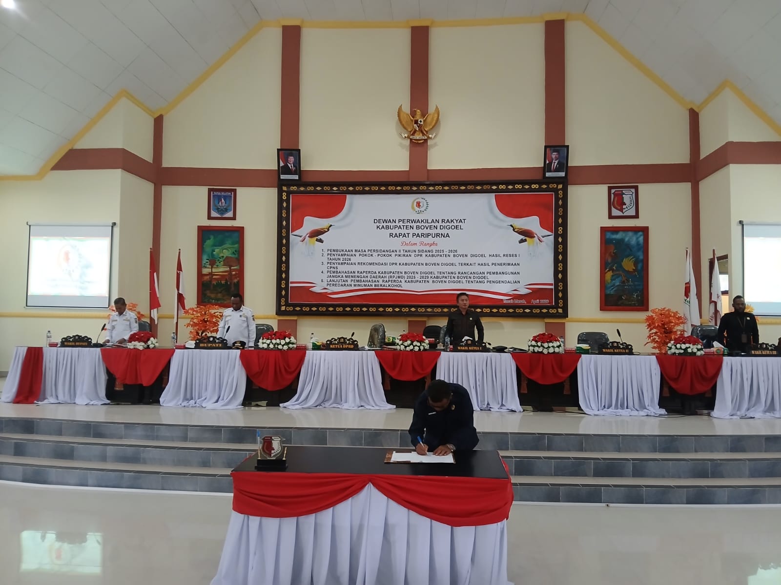 Rapat Paripurna DPRK Kabupaten Boven Digoel Bahas RPJMD dan Aspirasi Masyarakat